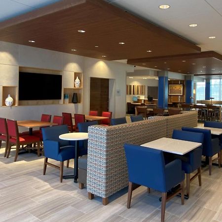 Holiday Inn Express & Suites - Aurora By Ihg Zewnętrze zdjęcie