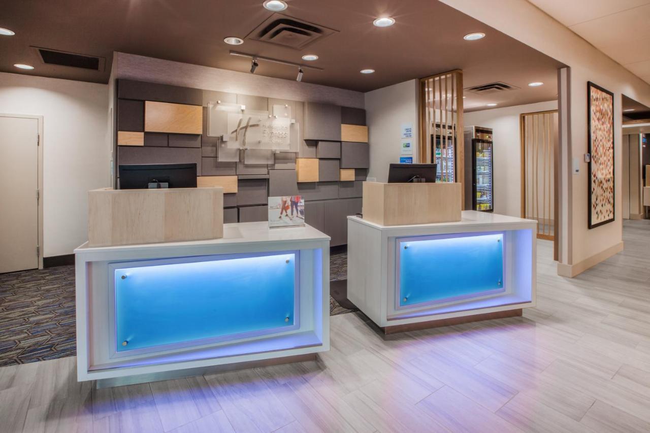 Holiday Inn Express & Suites - Aurora By Ihg Zewnętrze zdjęcie