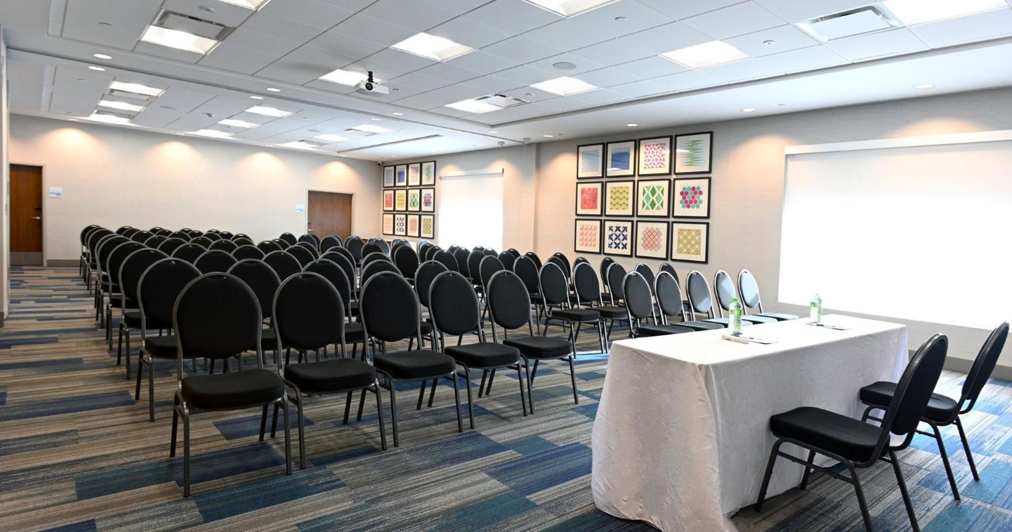 Holiday Inn Express & Suites - Aurora By Ihg Zewnętrze zdjęcie