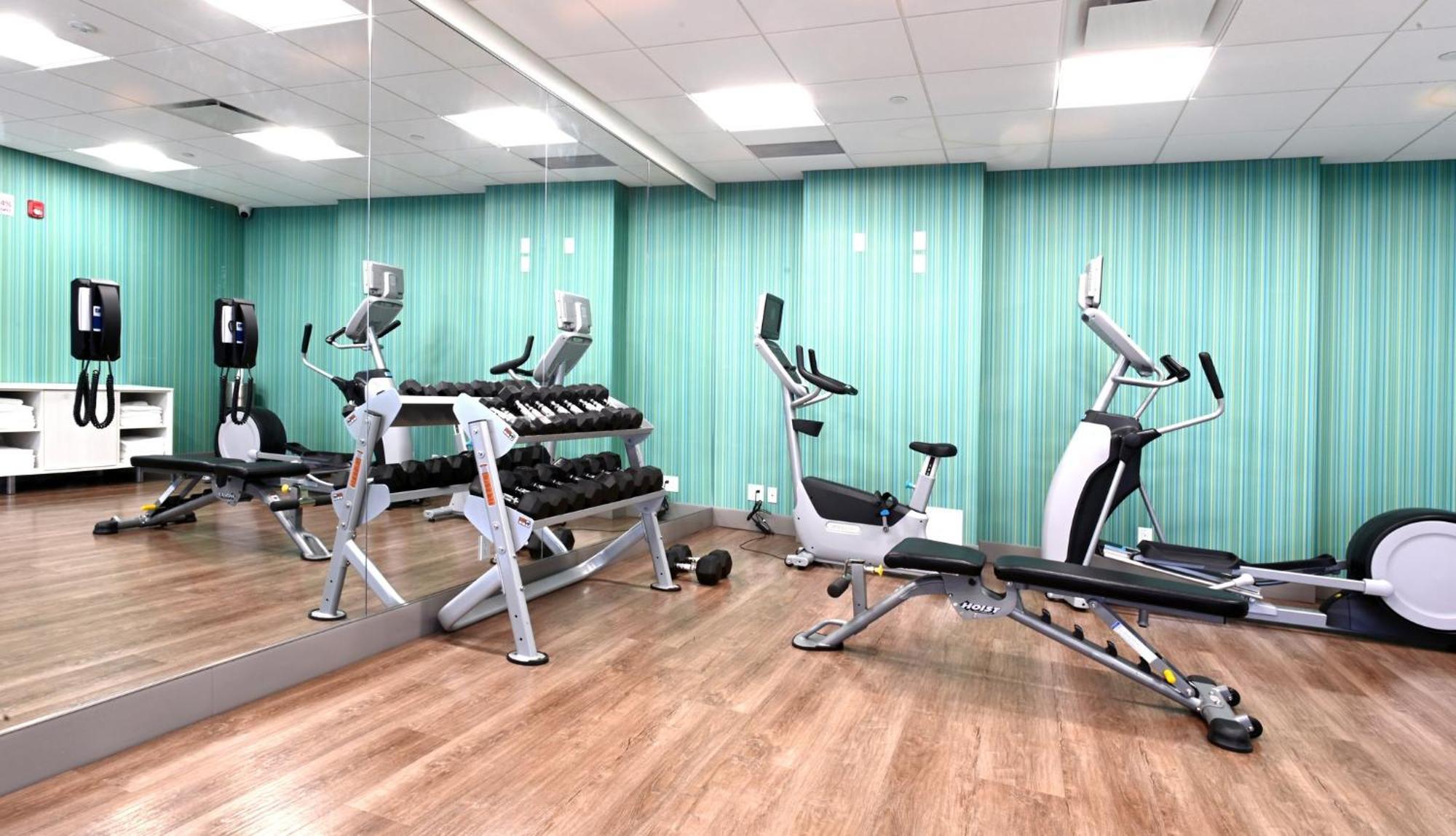 Holiday Inn Express & Suites - Aurora By Ihg Zewnętrze zdjęcie