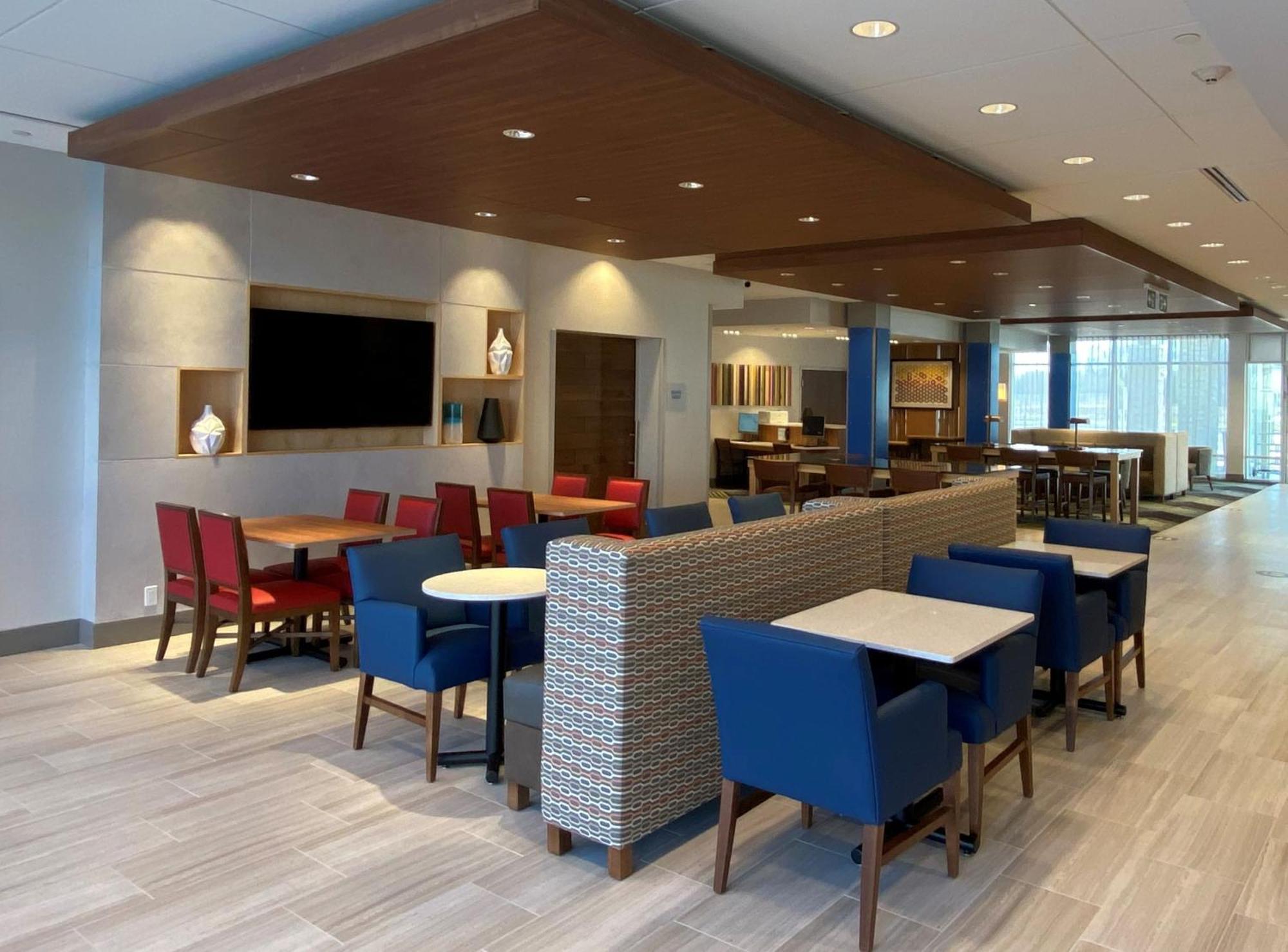 Holiday Inn Express & Suites - Aurora By Ihg Zewnętrze zdjęcie